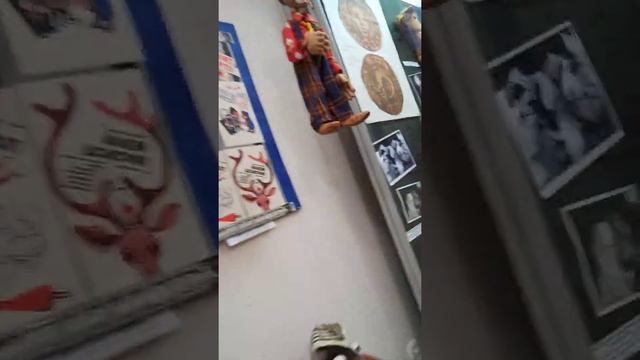 музей (часть 2) смотреть онлайн