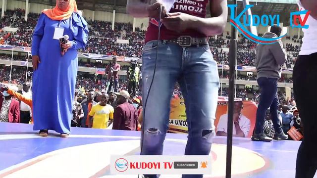 Raila Odinga Dance To Aqueeno Chogo's Song