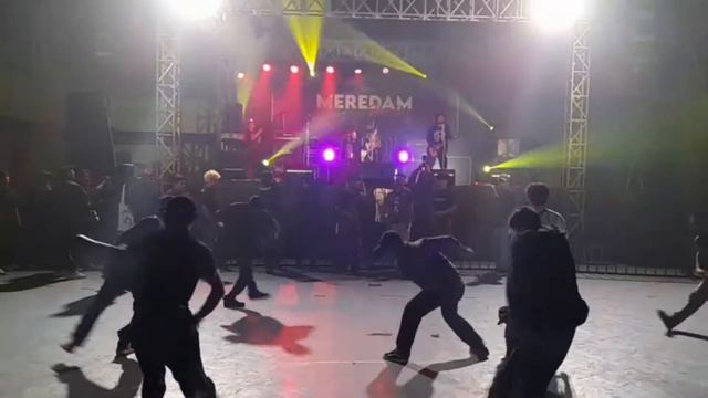 The Trip - intro + Begining (Live @GOR Sarwo Edhie Wibowo) Purworejo смотреть онлайн
