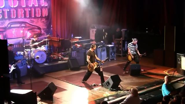 Social Distortion - Don't Drag Me Down - Live At Sokol Auditorium, 9.28.2009