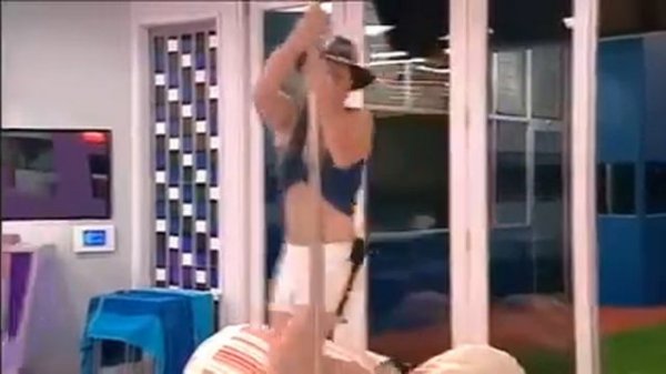 Big Brother Australia Series 5/2005 (Episode 3/Day 2: Daily Show)