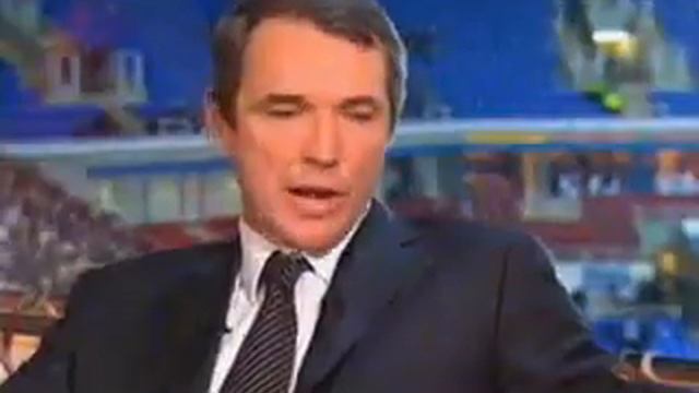 United fans giving it to shearer and hansen! смотреть онлайн