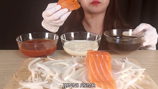 ASMR ♥ SUB) whole salmon eating show통연어🤩ikan salem. ปลาแซลมอนทั่วไป. cá hồi nguyên chất смотреть онлайн