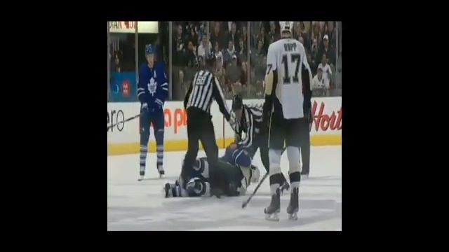 Hockey Fight * Jamal Mayers vs Craig Adams - Oct 10, 2009 смотреть онлайн
