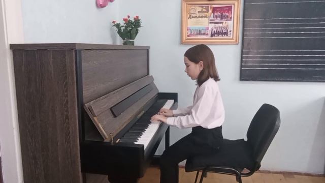 Рэг-тайм"Каникулы"В.Дональдсон,обр.О.Хромушин исполняет Губарь Ольга 9 лет смотреть онлайн