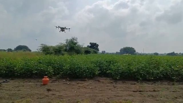 drone spraying watpally narayankhed area on cotton crop nova agribot смотреть онлайн