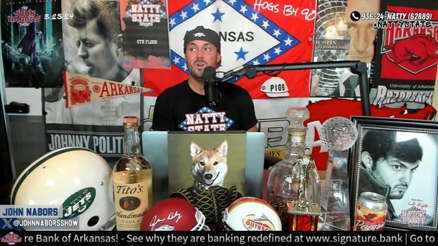 So Muss Is Staying At Arkansas? | John Nabors Show смотреть онлайн