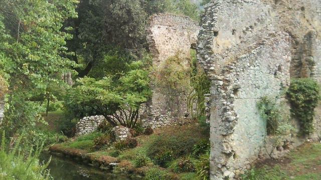 Il giardino di Ninfa смотреть онлайн