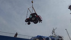 ВЫГРУЗКА ТРАКТОРА ПОРТ ВЛАДИВОСТОК