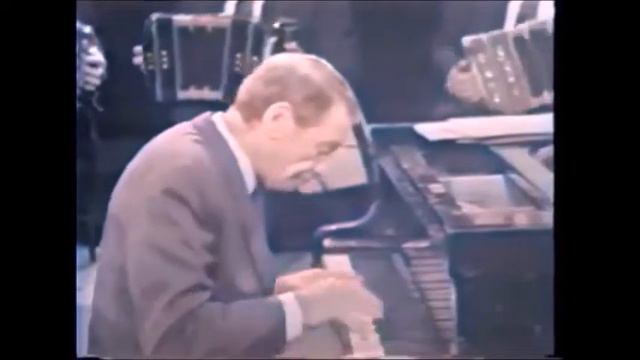 ALFREDO DE ÁNGELIS, en persona. "La cumparsita". смотреть онлайн