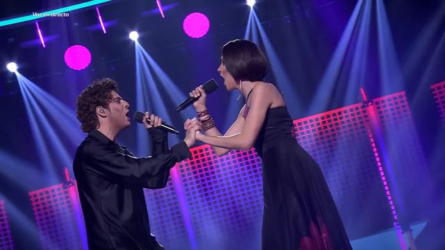 Andrea Guasch y Rosco imitan a Chenoa y David Bisbal  en 'Escondidos' - Tu Cara Me Suena