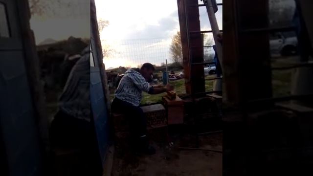 Bruce Lee- Papit sparge caramizii! смотреть онлайн