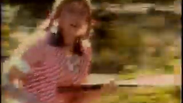 Andrea KFC Commercial смотреть онлайн