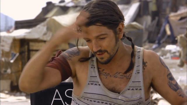 Elysium: Diego Luna 