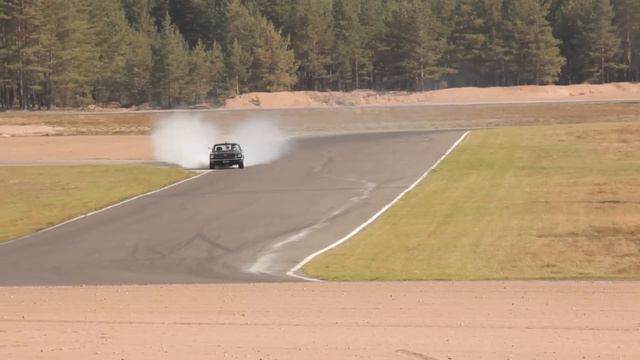 VIRITTAJAT KAUSI 5 / Jakso 1 / Antti Nieminen - Ford Mustang HT -66 смотреть онлайн