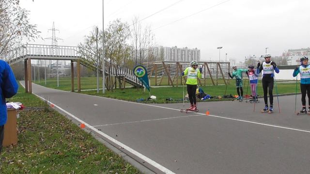 Парная эстафета, Марьино, 10х2.3 км, 14.11.2020 ,вид с камеры на финише. смотреть онлайн