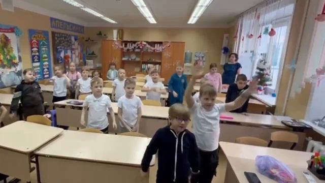 "Учительница первая моя..." смотреть онлайн