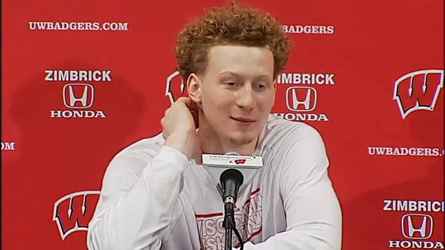Wisconsin basketball athletic trainer, Henry Perez-Guerra смотреть онлайн