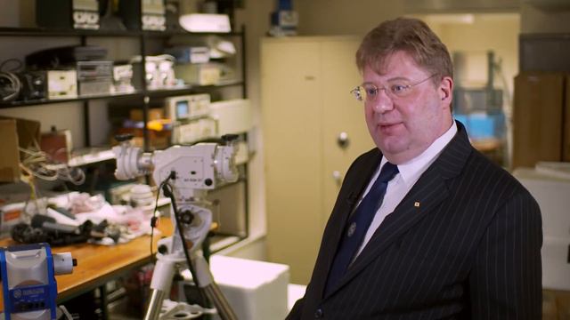 Professor Hugh Griffiths: 2012 IET A.F Harvey Prize Winner смотреть онлайн