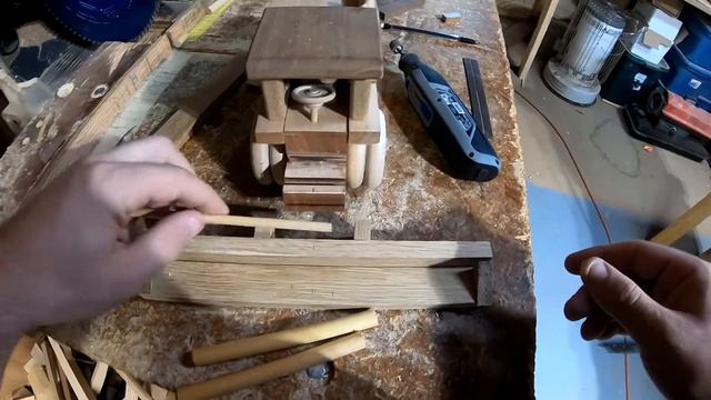 Wooden Toy Combine Harvester смотреть онлайн