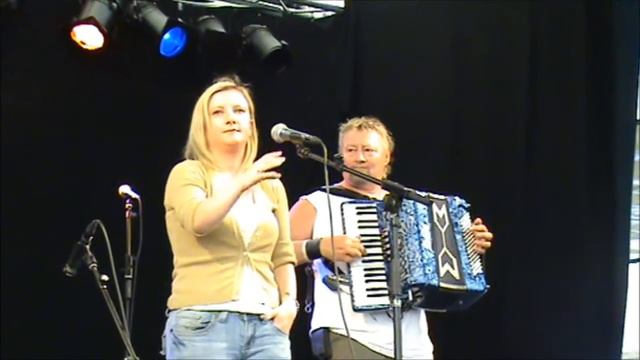 Bente Kure, Hazel Scott & Leif Ernstsen - Skagen Festival 2012 - I don't feel like dancing tonight смотреть онлайн
