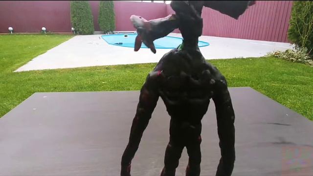 Эндэрмен против Сиреноголового ! Рэп батл ! Enderman VS Sirenhead ! RAP BATTLE ! (Official video) ! смотреть онлайн