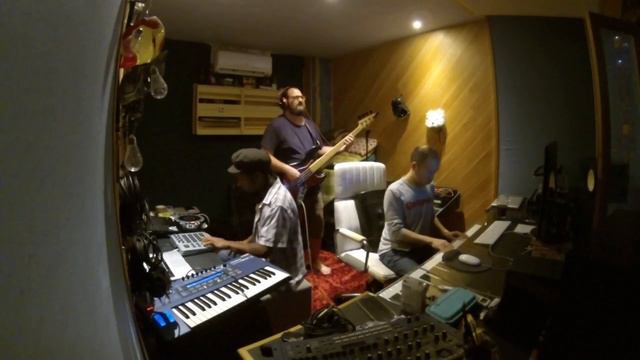 BrazzBeats - Atraca Atraca (Clementina de Jesus) - No Home Estúdio смотреть онлайн