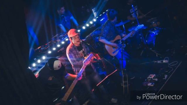 Heroes - Zarcastico's (cover David Bowie) смотреть онлайн