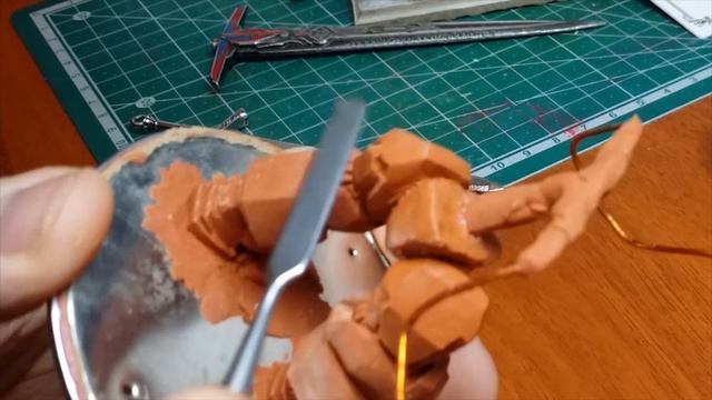 Лепка и вырезание титана робота из Techwars. Лепим из глины бедро, таз. мех The last emperor. 4 смотреть онлайн