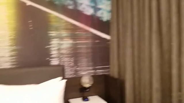 Marriott Brooklyn Bridge King Hotel Room Tour - Room 1112 - August 2017 смотреть онлайн