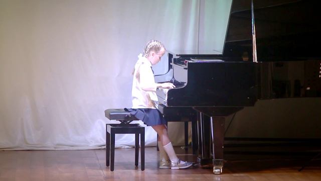 03 П. Чайковский "Немецкая песенка", исп. Чиркова Елена (преп. Скопенко И.В.) смотреть онлайн