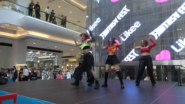 C.R.A.Z.Y. : LE SSERAFIM - CRAZY(Cover Dance Girls,FANTASY FEST,ТРЦ Ривьера,22.09.2024) смотреть онлайн