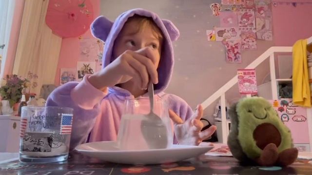 Polly experiment with yeast.
Песок и дрожжи. Что из них одушевленное?
https://anglomama.club/ смотреть онлайн