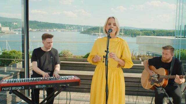 Ina Wroldsen - Breathe (Acoustic) смотреть онлайн