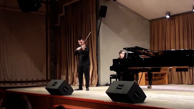 Й. Брамс - Венгерский танец N 17 (для скрипки и фортепиано, переложение Яша Хейфец) смотреть онлайн