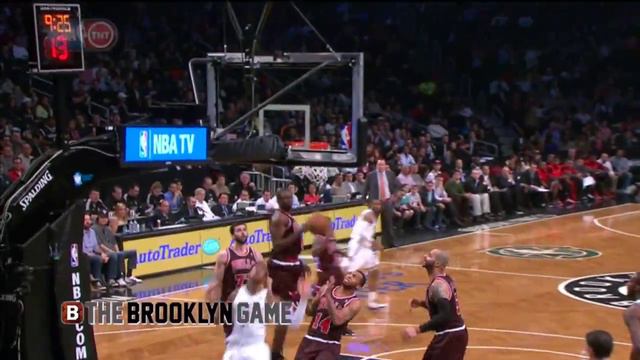 MarShon Brooks And-1 Dunk vs Bulls смотреть онлайн