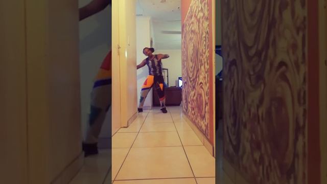 Set Ur mind free by Dj Fresh - Dance fitness with Clive Msomi смотреть онлайн