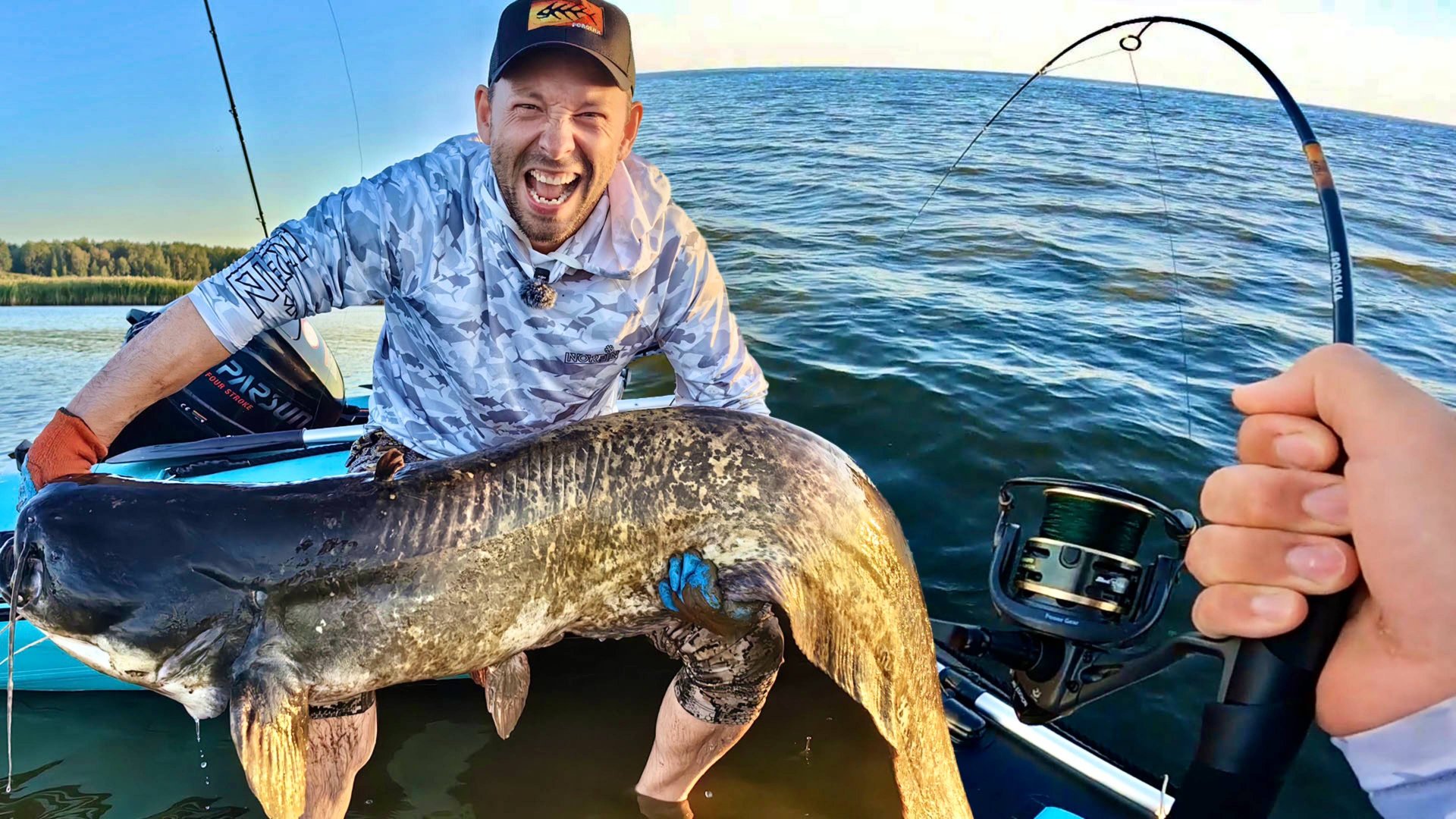 ОГРОМНЫЙ СОМ НА УЛЬТРАЛАЙТ! смотреть онлайн