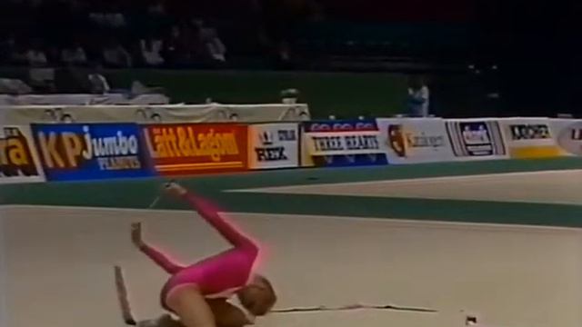 【新体操】オクサナ・コスティナ 1990年ヨーロッパ選手権 リボン смотреть онлайн