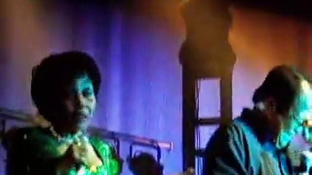 Ric Manrique Jr. & Elizabeth Ramsey смотреть онлайн