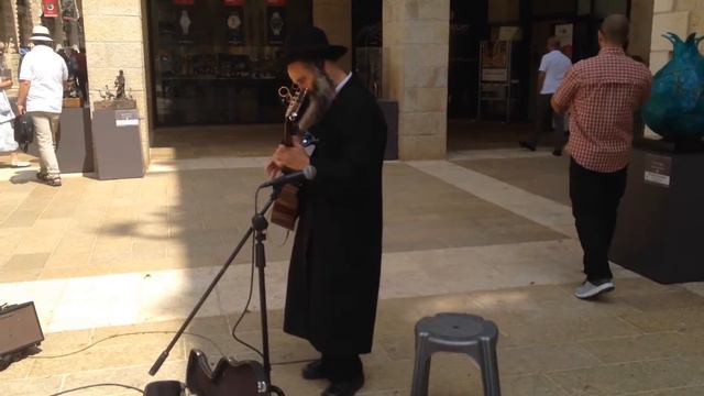 Promenade rue Yaffo à Jérusalem et découverte d'artistes éclectiques смотреть онлайн