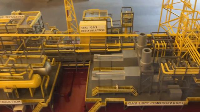 FPSO Brazil model (Keppel Shipyard) at Devan Nair Institute смотреть онлайн