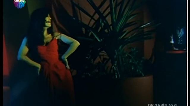 Sezen Aksu - Kusura Bakma  (Türkan Şoray )