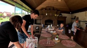 БЕЗ ГОСТЕЙ НЕ МОЖЕМ))ПОДРУЖКА В ГОСТЯХ