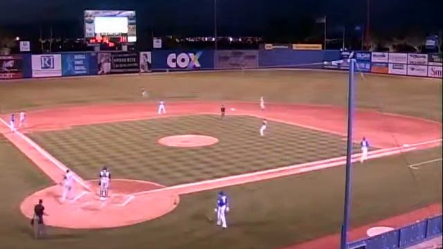 Brandon Allen plates a run for the 51s смотреть онлайн