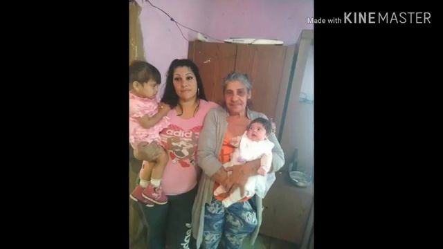 Varga Robika-HALGATÓ MIX(PUJKA KARCSI KÜLDI AZ ANYÁNAK SZÜLETÉSNAPJÁRA) смотреть онлайн