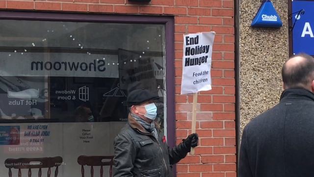 Protest outside MP Amanda Milling’s office in Hednesford смотреть онлайн