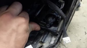 Не регулируется фара после ДТП Volkswagen Polo