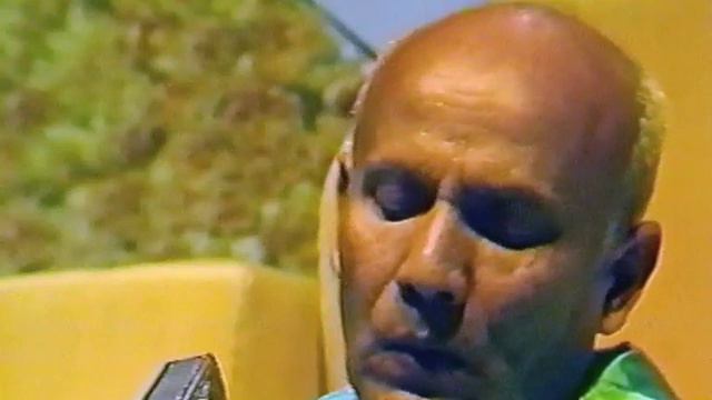 Шри Чинмой поёт смотреть онлайн