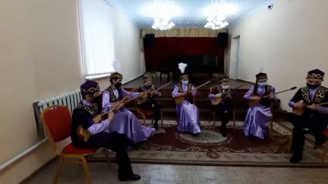 Домбырашылар ансамблі "Арай" "Көроғұлы" -Даулеткерей смотреть онлайн